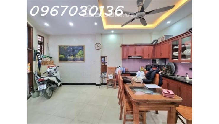 Bán nhà Bùi Xương Trạch – Khương Đình – Thanh Xuân 35m x 5T (Lô góc) Giá 5.05 tỷ. LH: 0967030136